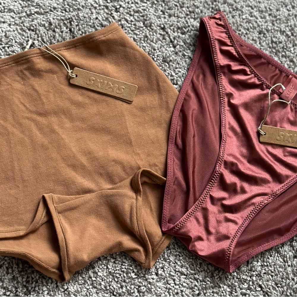 SKIMS NWT BUNDLE OF 2